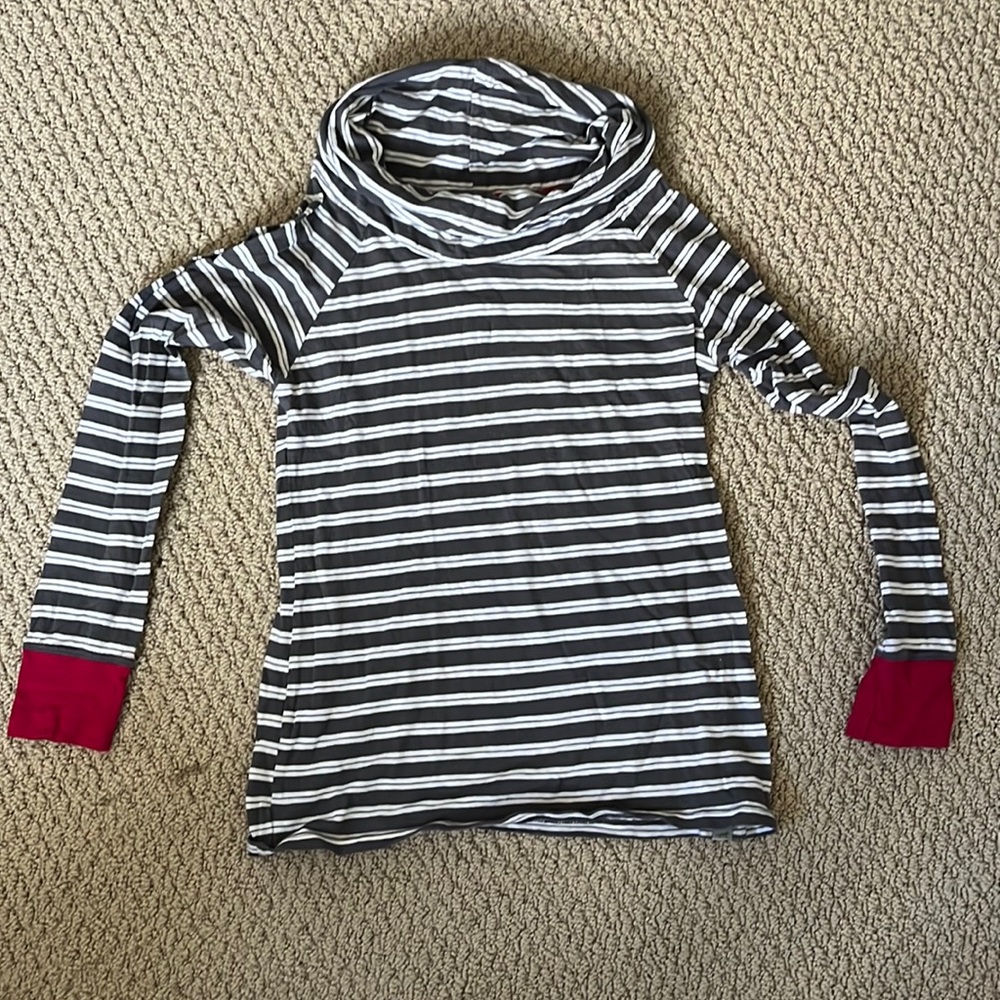 Horny Toad cowl neck shirt size XS